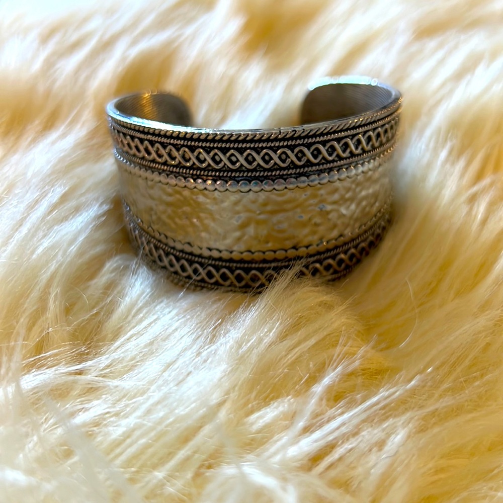 Super cute Bracelet Cuff